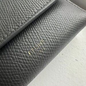 CELINE small trifold wallet in grained calfskin pebble grey